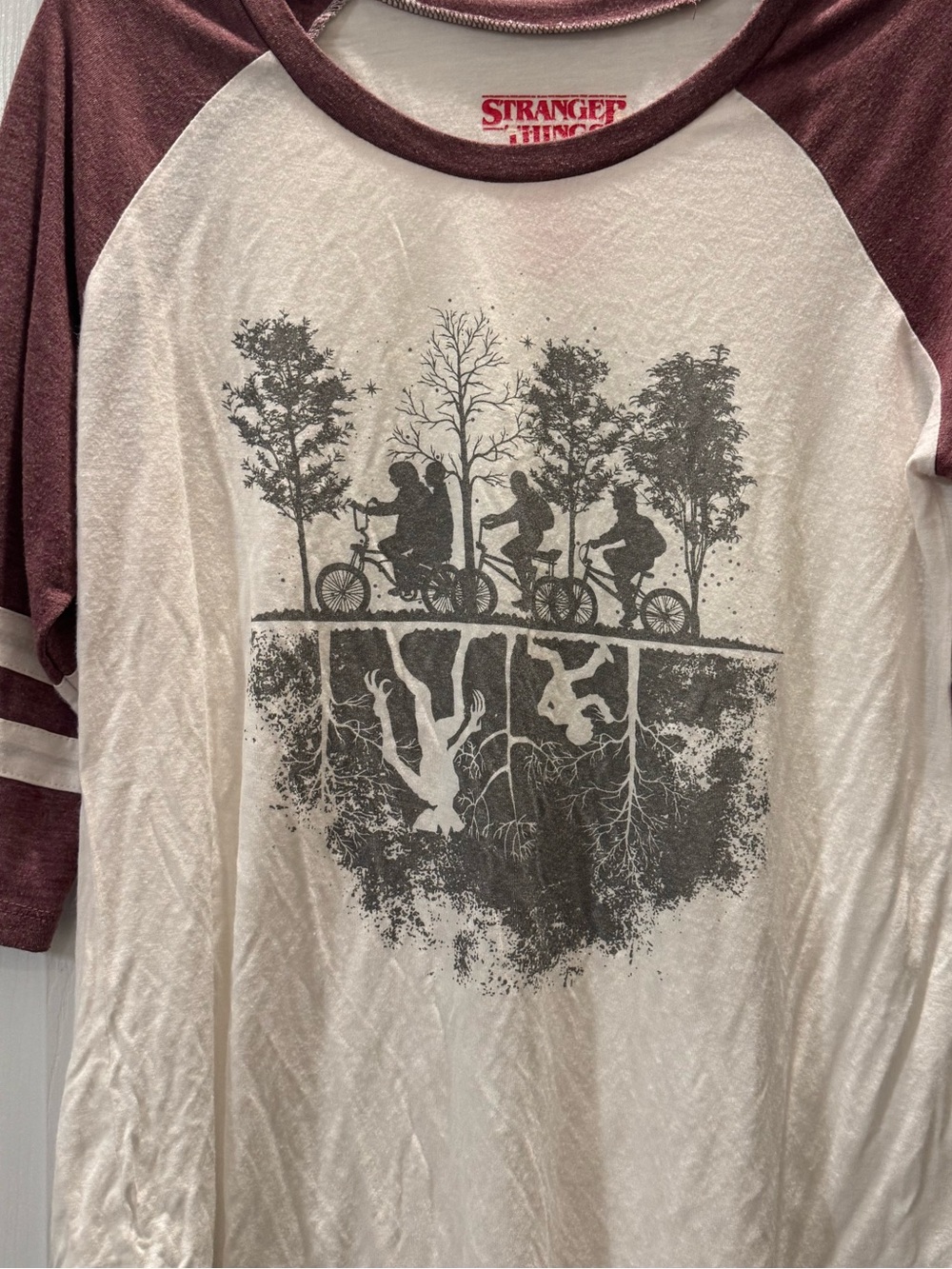 Stranger Things tee - Picture 4 of 6